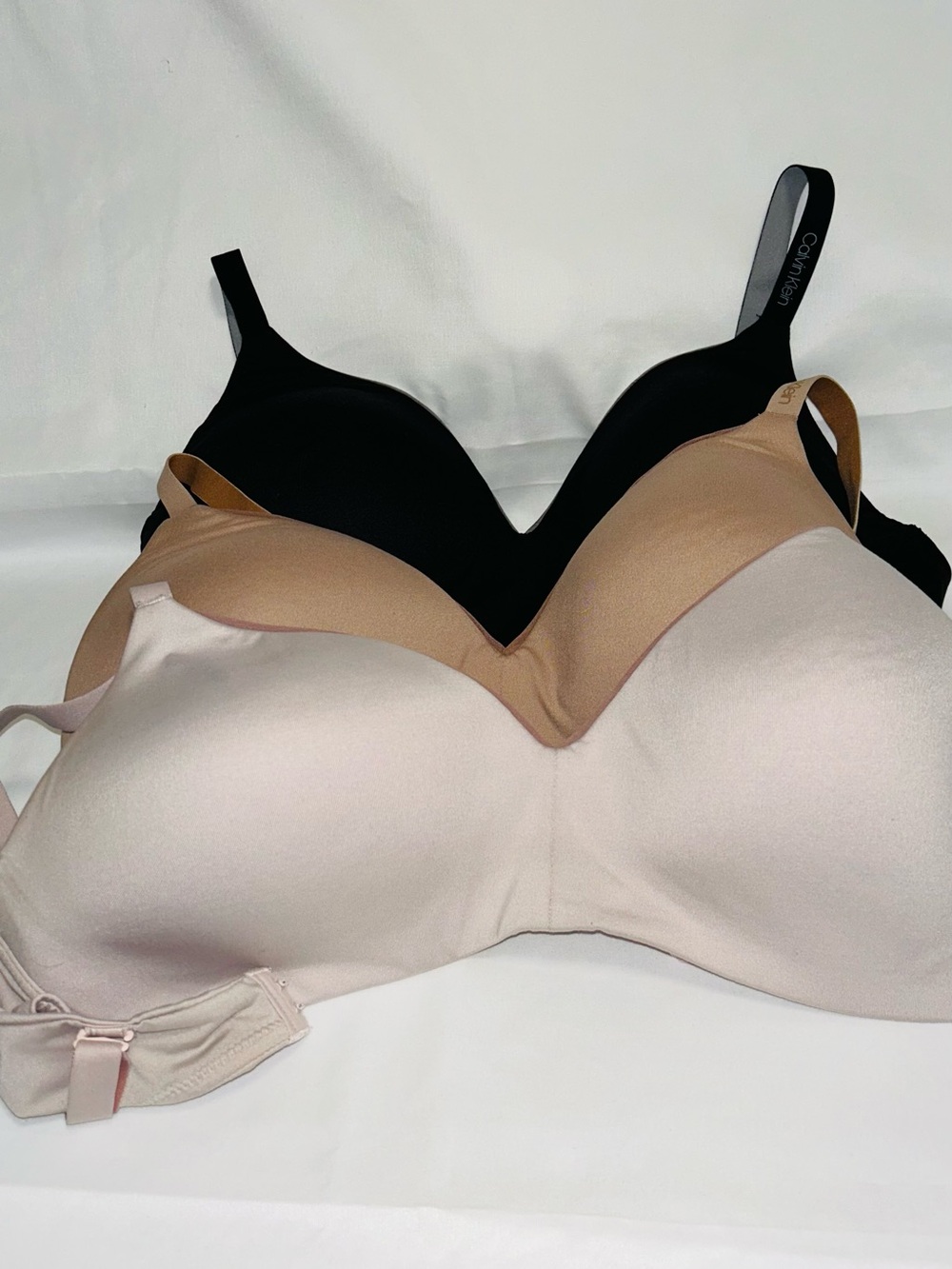 Calvin Klein Seamless T-Shirt Wireless Bras - Black, Nude, Blush Medium Lot of 3